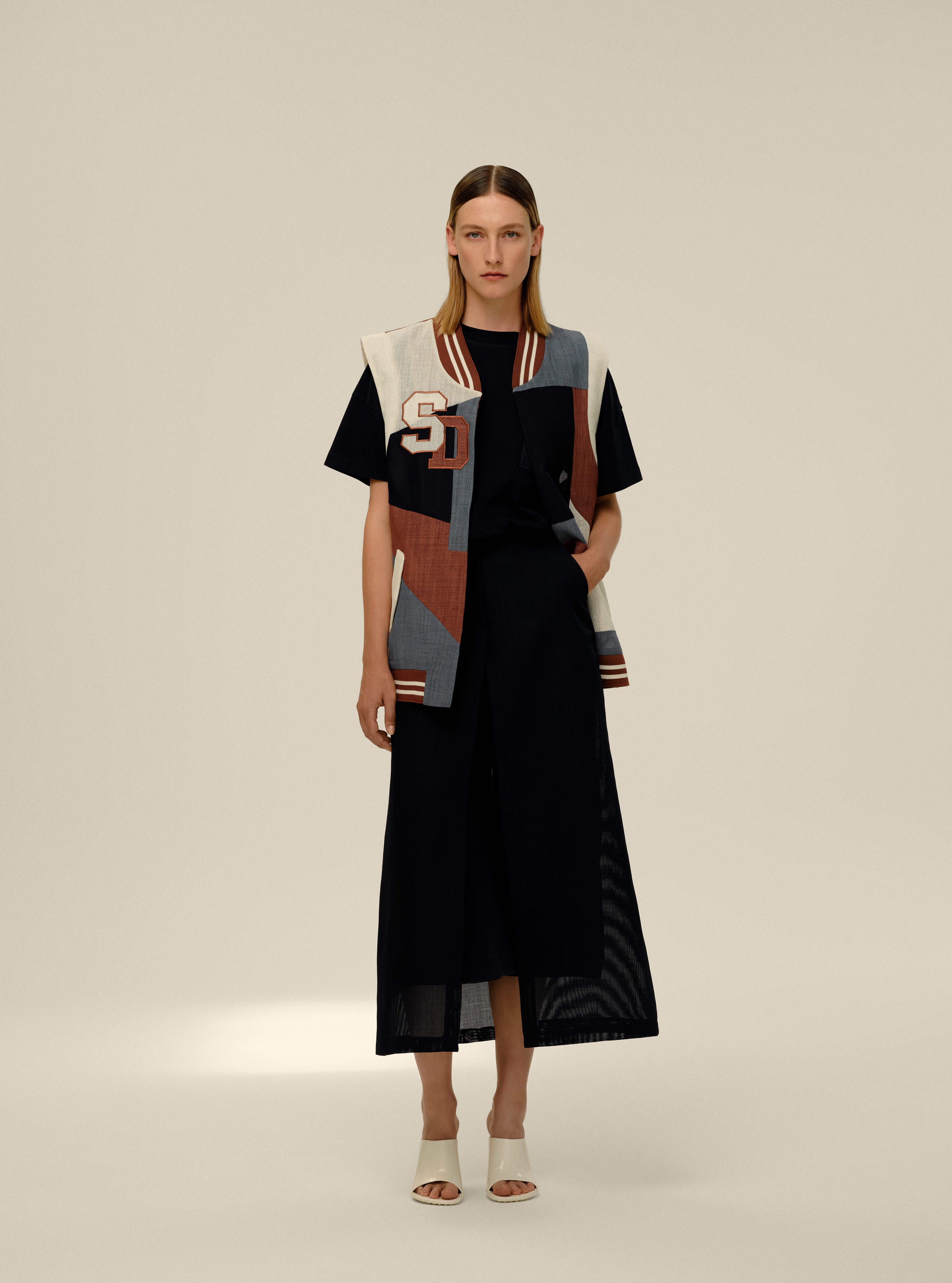 Summer Look 107 (5Horse Vest Koblen)